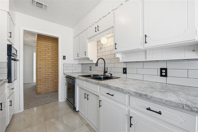 Building Photo - 5201 Cloyce Ct