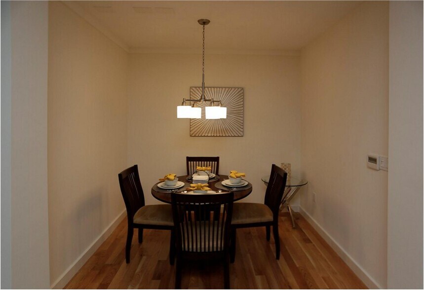 Building Photo - 87 New St