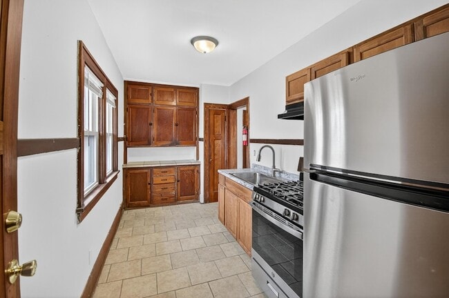 Building Photo - 1927 Harriet St