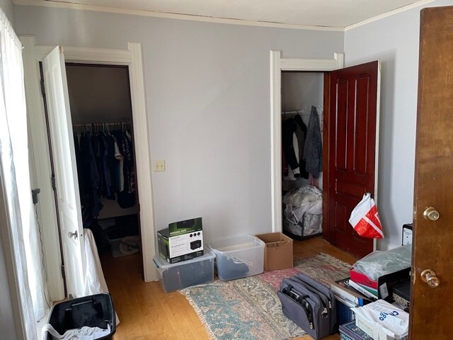 Building Photo - 710 N 6th St