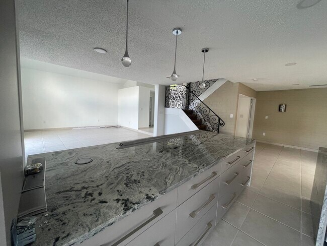 Building Photo - 13335 SW 144th Ter