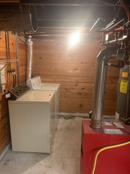 Building Photo - 720 12th St N