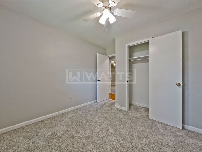 Building Photo - 3803 Crosby Dr