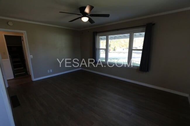 Building Photo - 2 Bedroom 1 Bath House