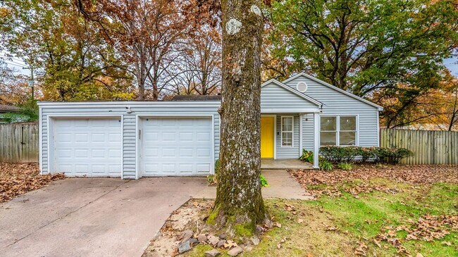 Building Photo - Charming Midtown Little Rock Home on Corner Lot – 3BR/2BA + Garage
