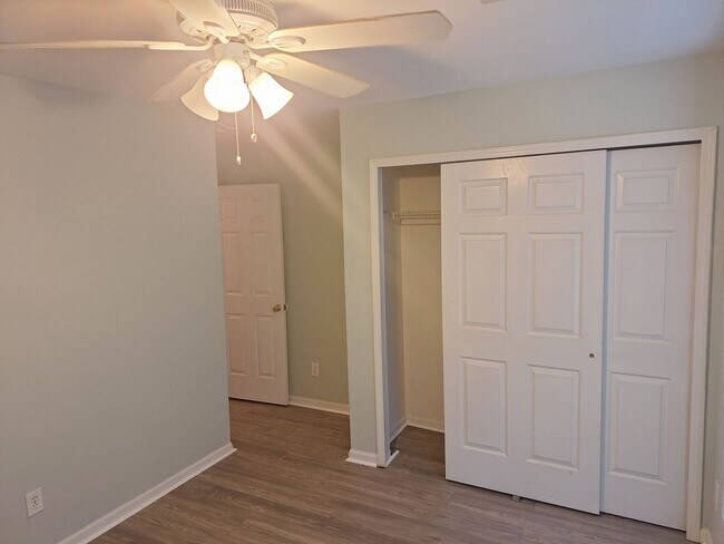 Building Photo - Wonderfully Remodeled Three Bedroom Home i...