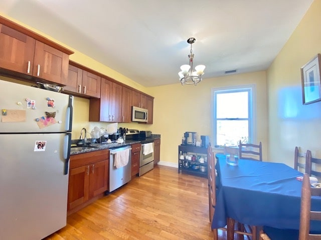 Building Photo - 61 Wait St