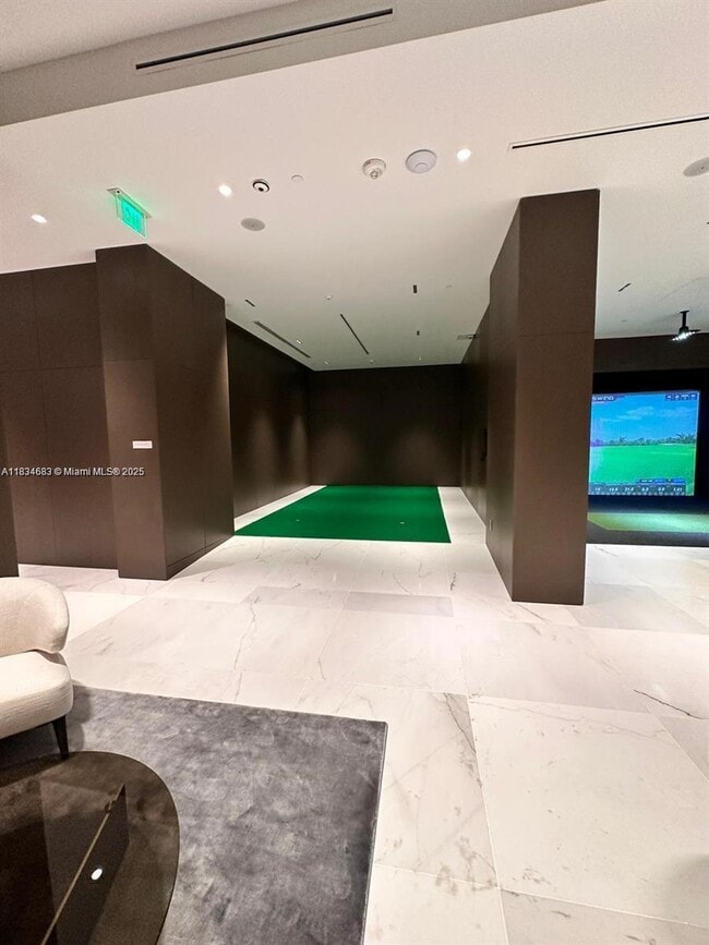 Building Photo - 300 Biscayne Blvd Way