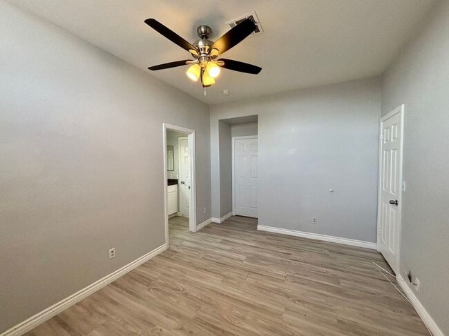 Building Photo - Beautiful 4 bedroom house in Summerlin