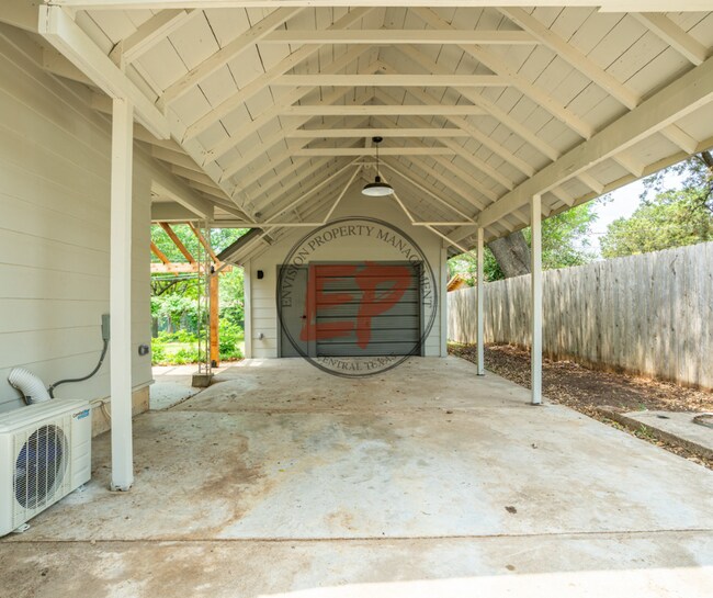 Building Photo - 4600 Cedar Mountain Dr