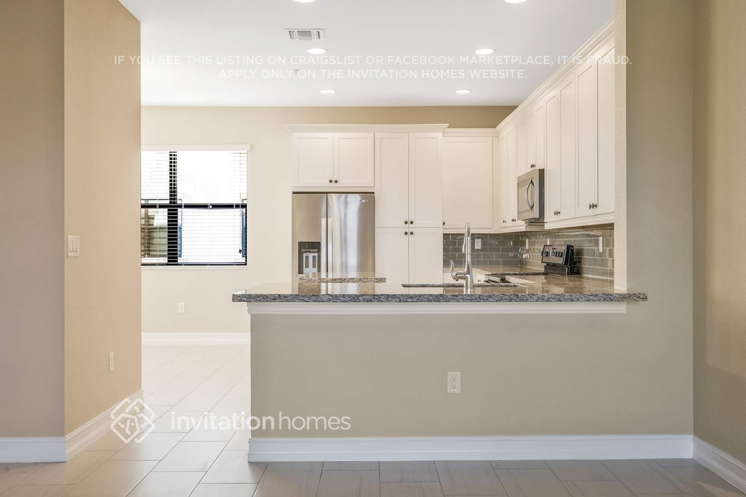 Building Photo - 11714 SW 13th Ct