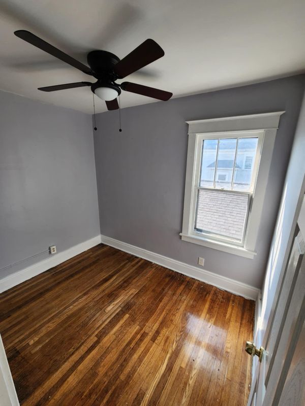 Building Photo - 137 Laird Ave