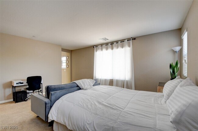 Building Photo - 462 Fortissimo St