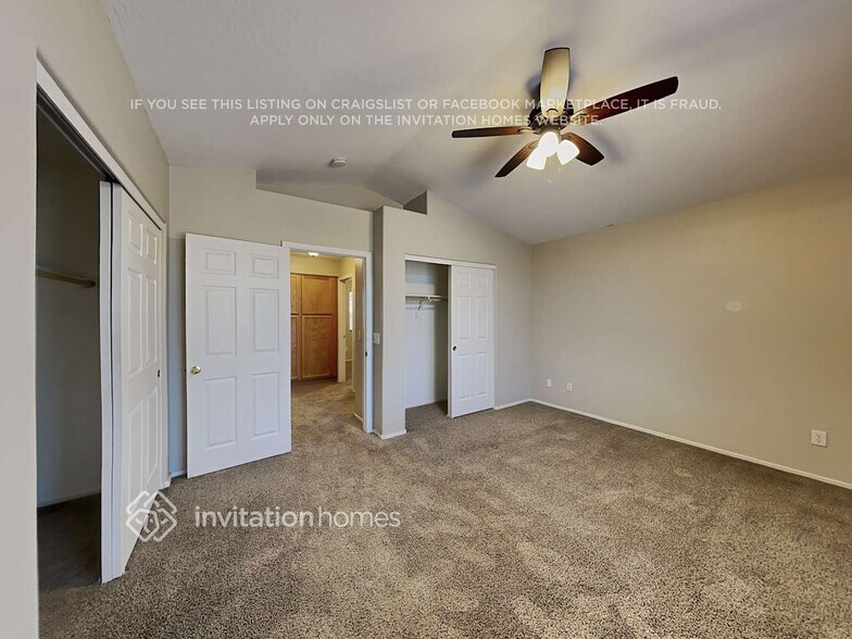 Building Photo - 8802 E University Dr