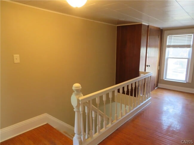 Building Photo - 308 Hartford Pl