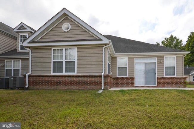 Building Photo - 13002 Cannon Pl