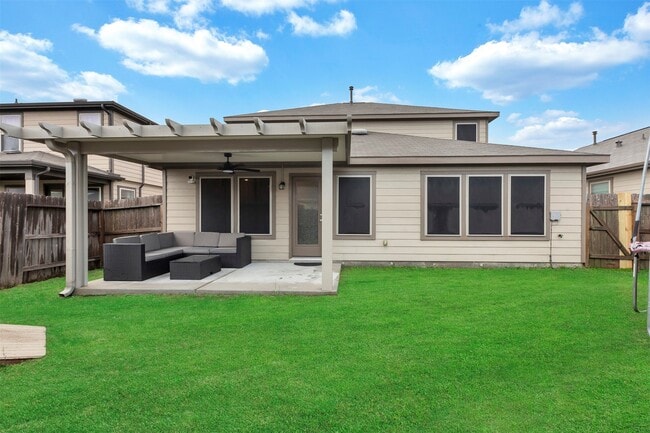 Building Photo - 2542 White Bluff Ln