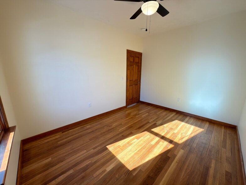 Building Photo - 36 Chipman St