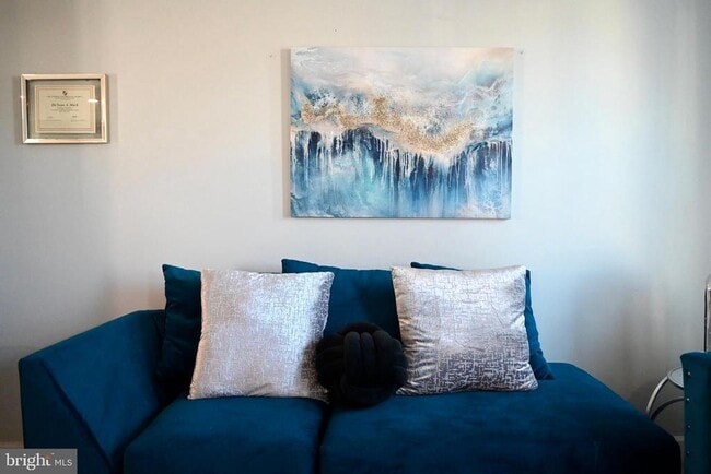 Building Photo - 110 Mariners Wy