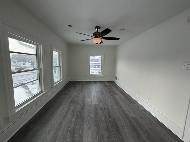 Building Photo - 111 E Eckman St