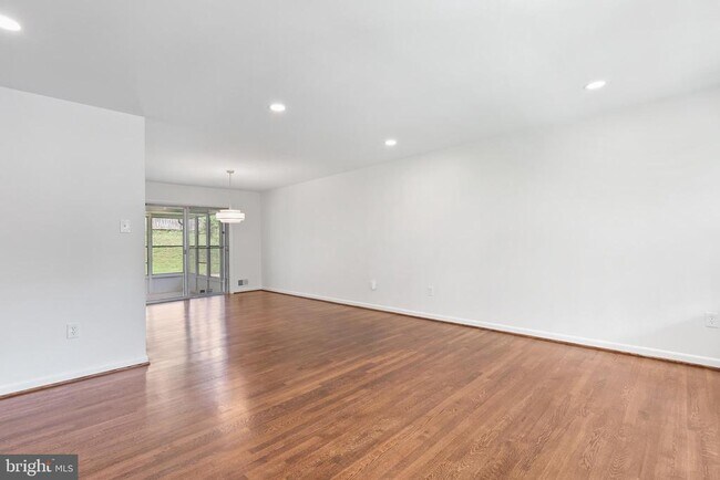 Building Photo - 11710 Milbern Dr