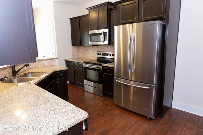 Building Photo - 3 br, 2.5 bath House - 335 Wilde Oak Place