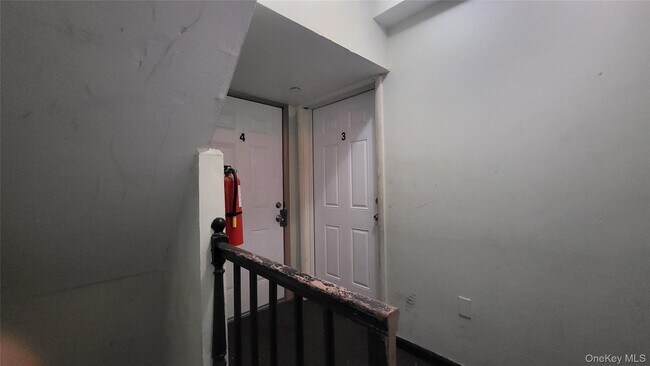 Building Photo - 67 Academy St