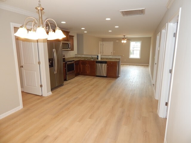 Building Photo - 415 Laurel Grove Ct