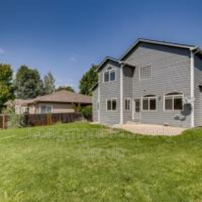 Building Photo - 713 Pendleton Ave