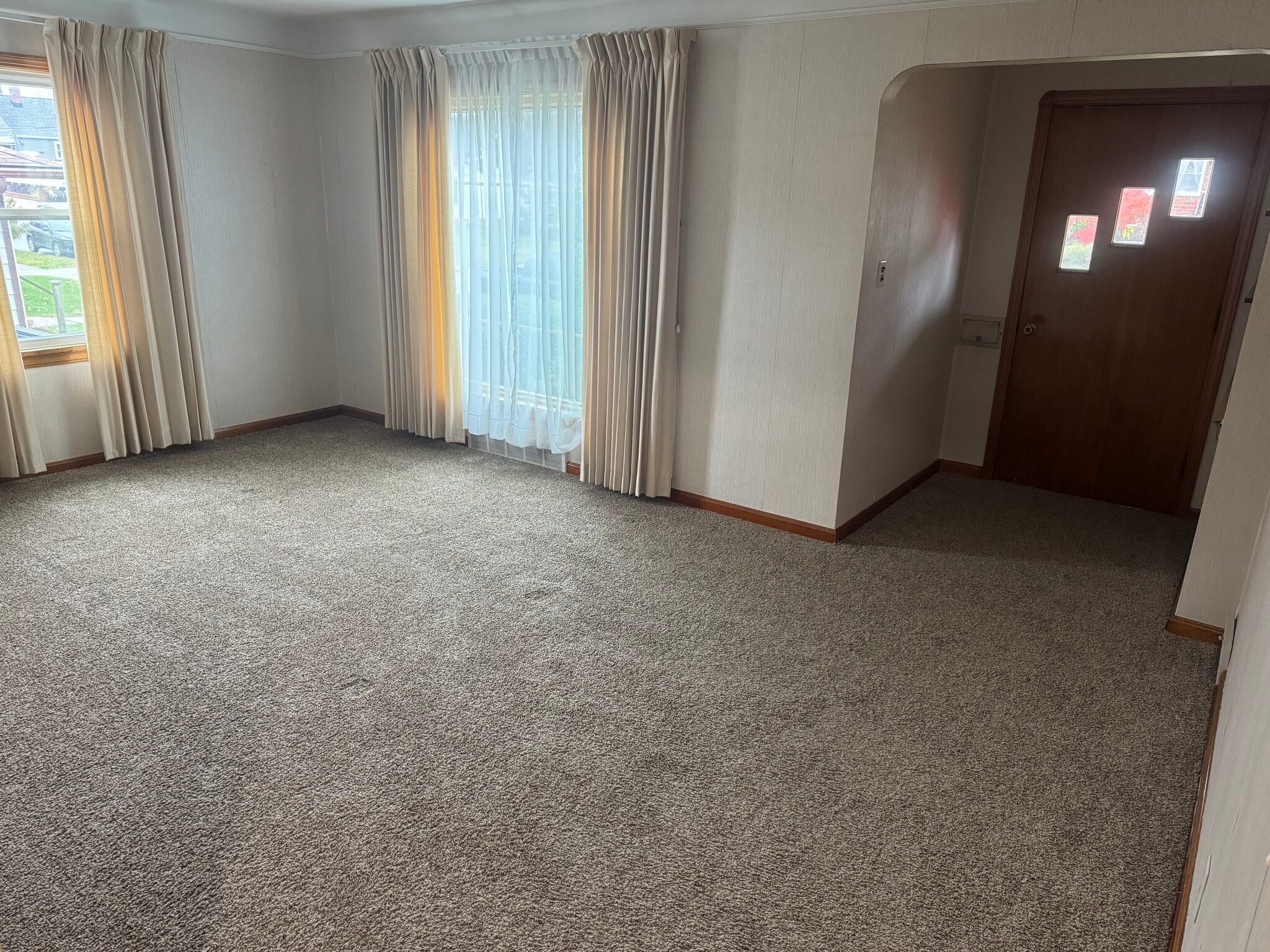 Building Photo - 3806 Longwood Ave