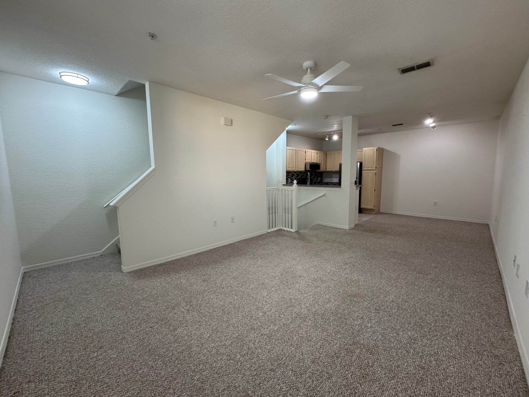 Building Photo - 1521 Legacy Club Dr