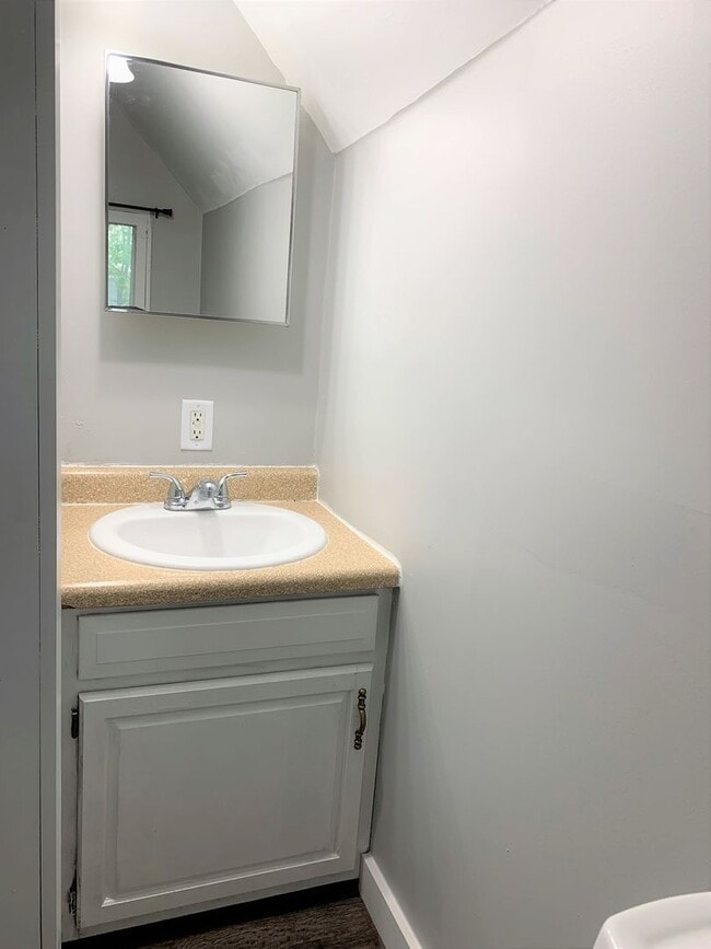 Building Photo - 624/626 Oak Street