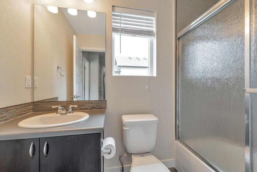 Building Photo - 11247 Colony Cir