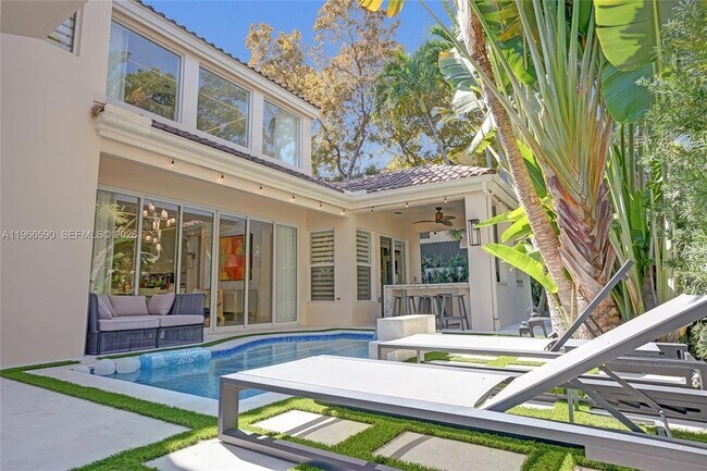 Building Photo - 20824 NE 37th Ave