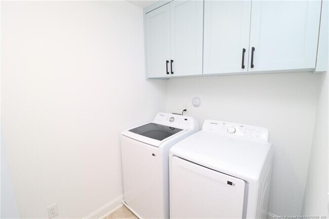 Building Photo - 410 Boscawen Ln