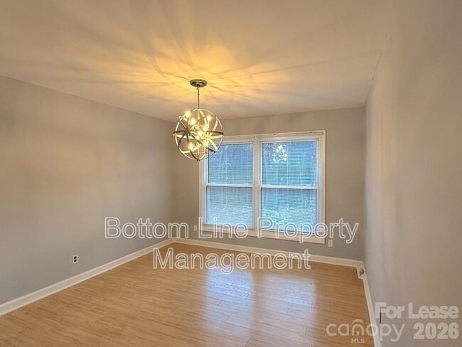 Building Photo - 9419 Brenda Ann Rd