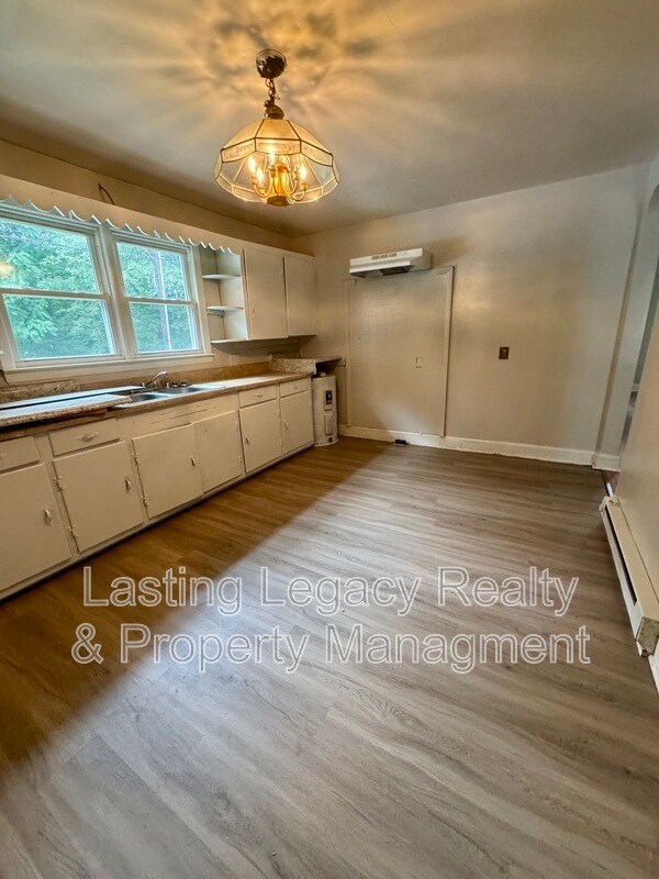 Building Photo - 1423 Marne St
