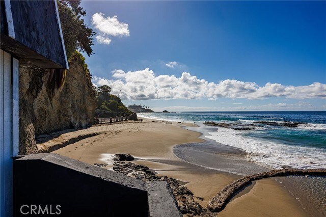 Building Photo - 2691 Victoria Dr