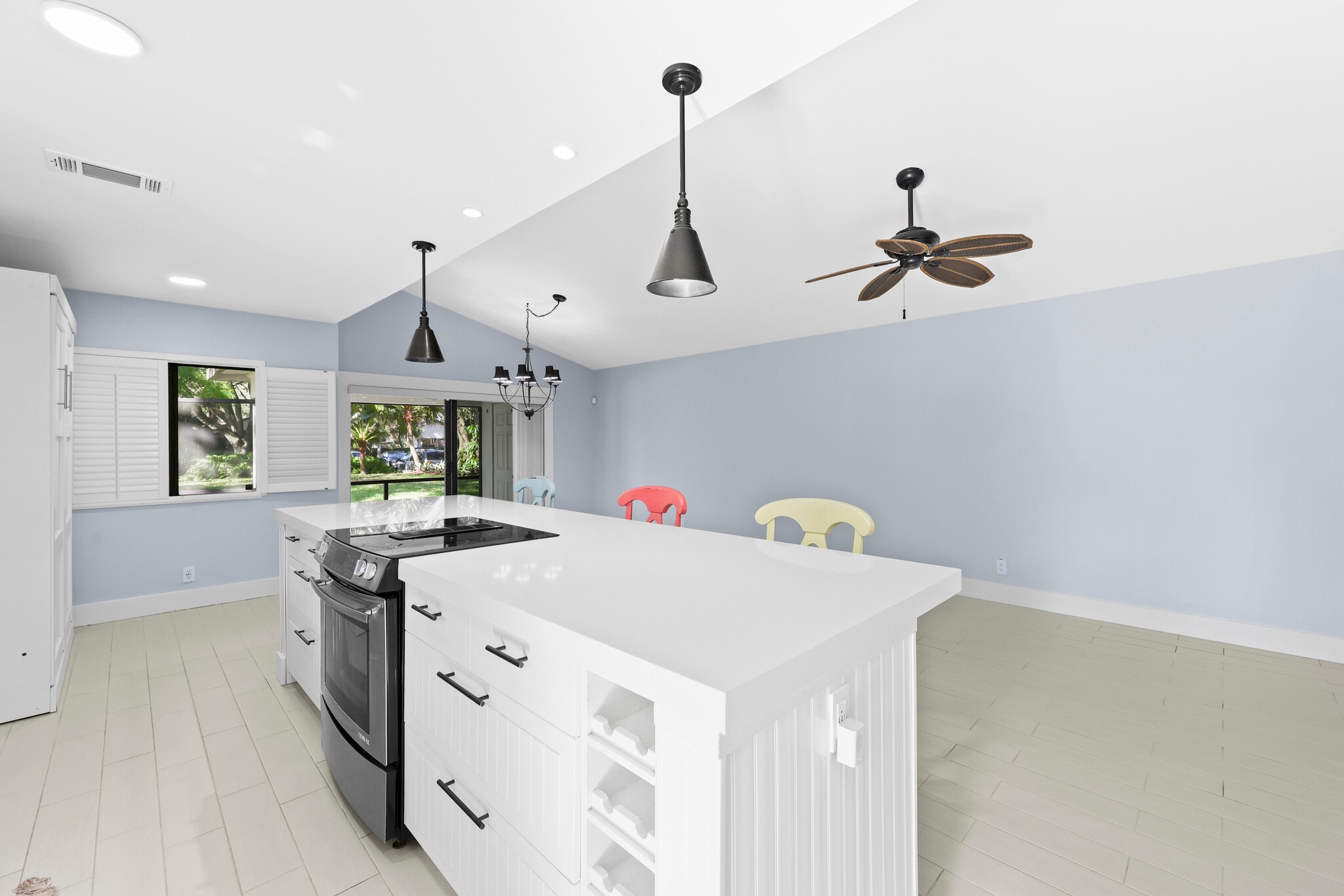 Building Photo - 3937 Arelia Dr N