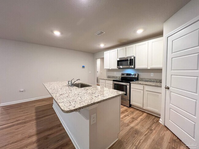 Building Photo - 6351 Burrow Ln