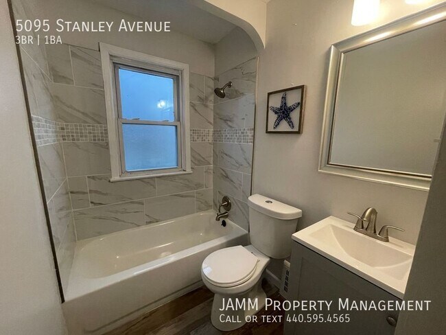 Building Photo - Maple Heights: SINGLE FAMILY 3-Bedroom