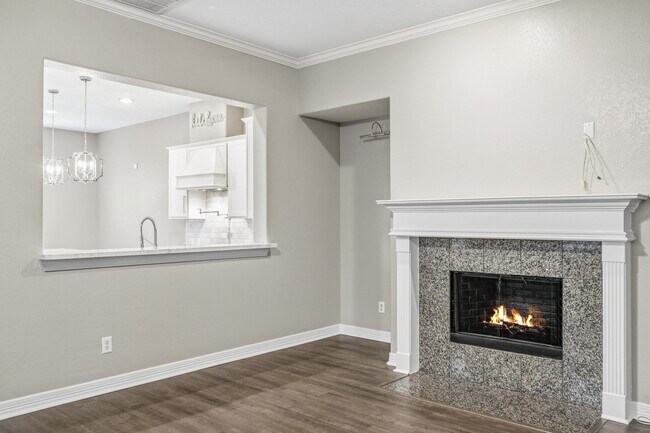 Building Photo - 2711 Wallingford Pnes