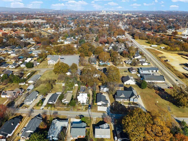 Building Photo - 13 Jamison St