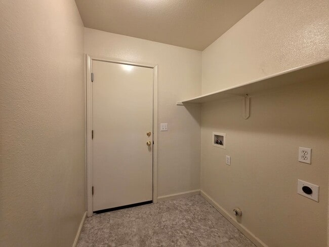 Building Photo - Single Story home in Sylvan Schools!