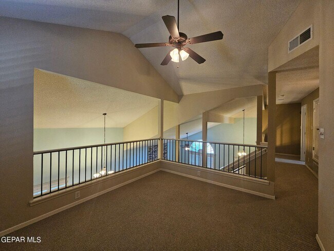 Building Photo - 12297 Kingsgate Ct
