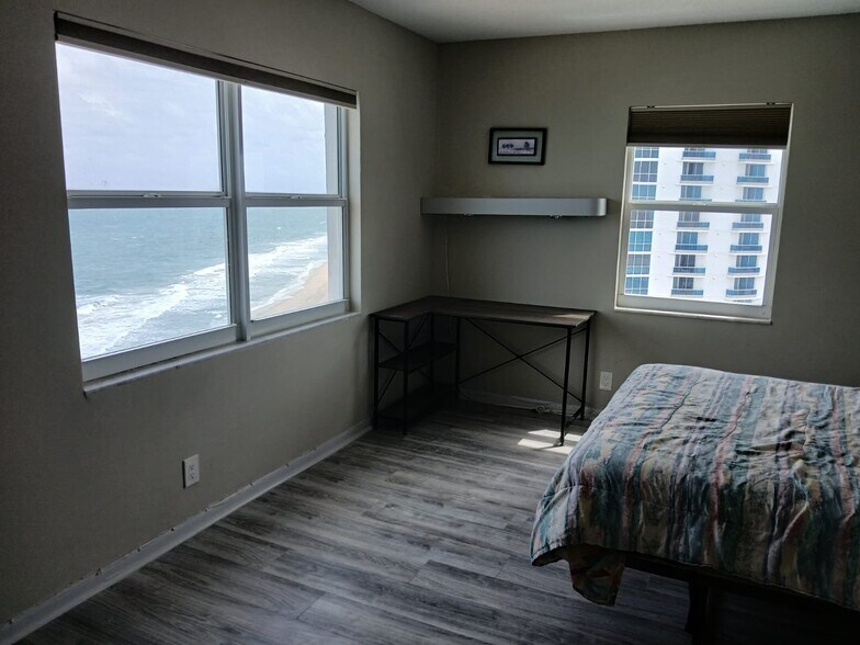 Building Photo - 1500 S Ocean Blvd