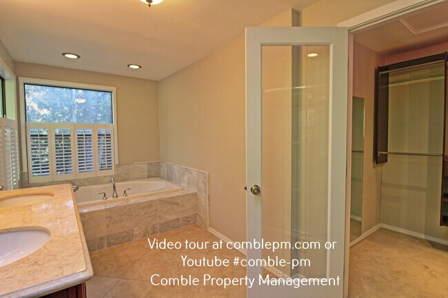 Building Photo - 5275 Highland Dr