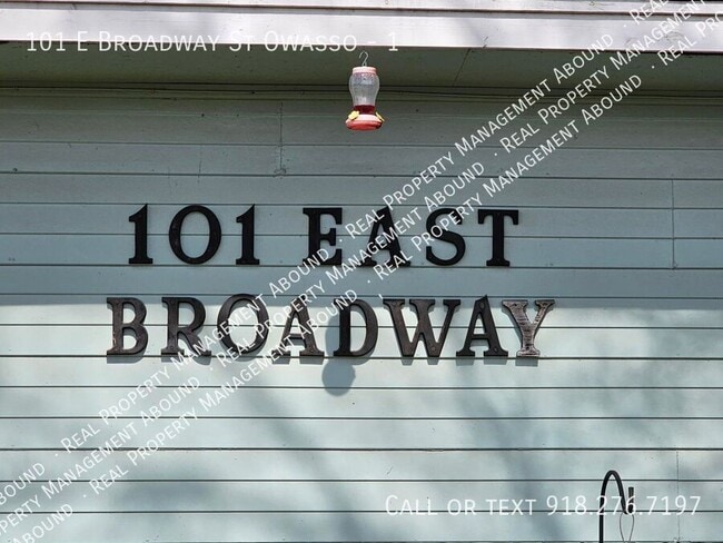 Building Photo - 101 E Broadway St