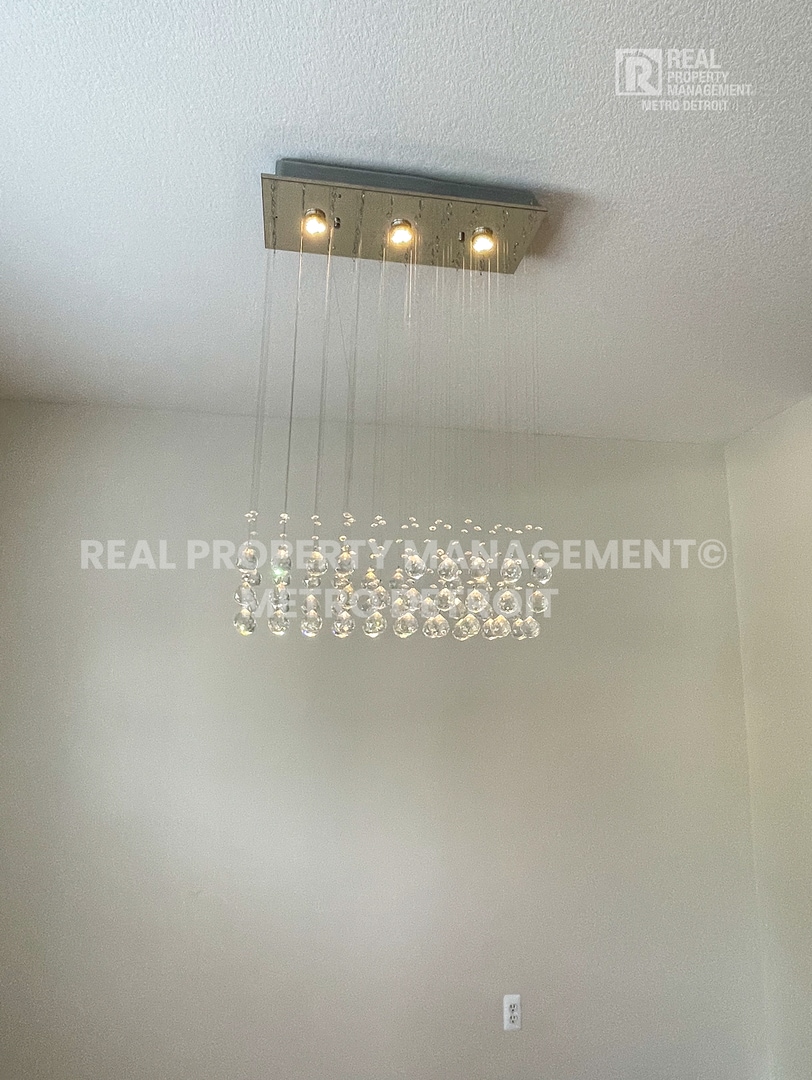 Building Photo - 17699 Windflower Dr