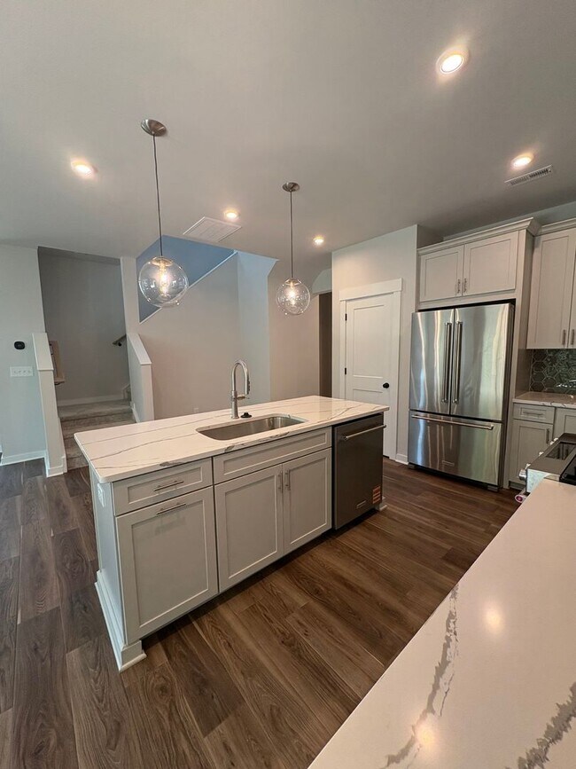 Building Photo - New Construction 3BR/2.5 BA in Griffith Lakes